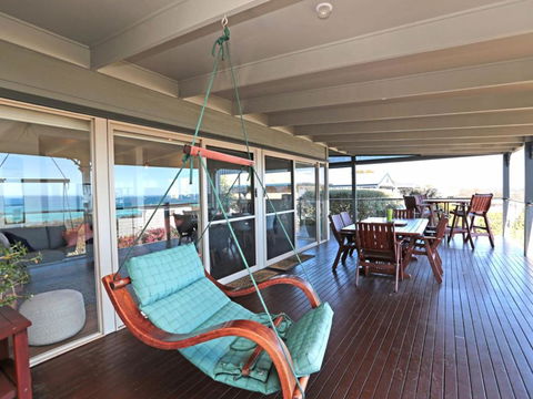 BAY VIEWS On MANNA DROMANA - QLD Tourism 5
