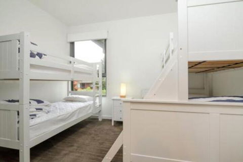 PIER 55 DROMANA... - Queensland Tourism 3