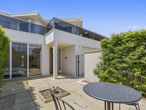 SEA GRANGE MORNINGTON - QLD Tourism 7