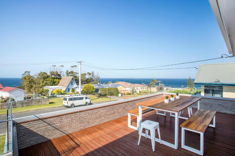 Coastal Horizons - QLD Tourism 4