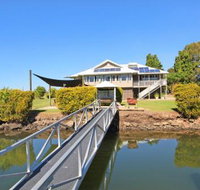 Campbell 7 Studio - QLD Tourism