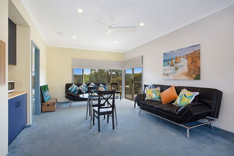 Twelve Apostles Port Campbell Bed & Breakfast - Queensland Tourism 6