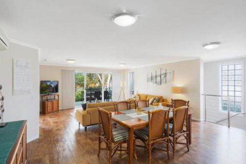 Luxury Boardwalk Apartment Unit 7 - QLD Tourism 7