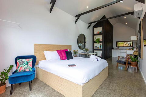 Nowra Studio Barn - Queensland Tourism 6