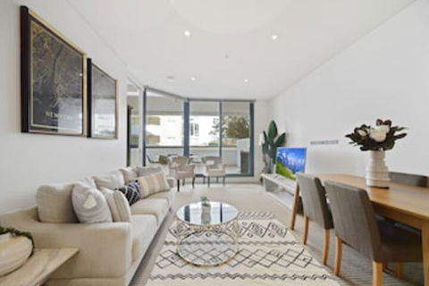 HomeHotel 2Bedroom With Shopping Mall - Queensland Tourism 0