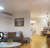 Retro Groovy Pad Pt Elliot - Queensland Tourism