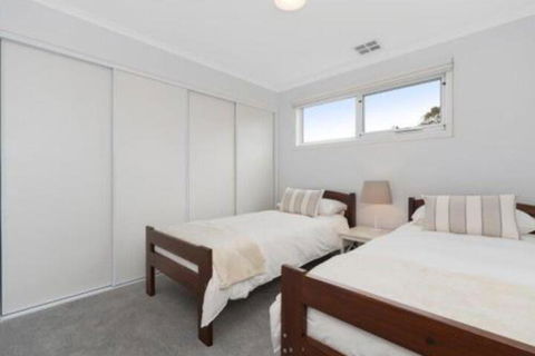 Coastal Luxury Retreat - Queensland Tourism 6
