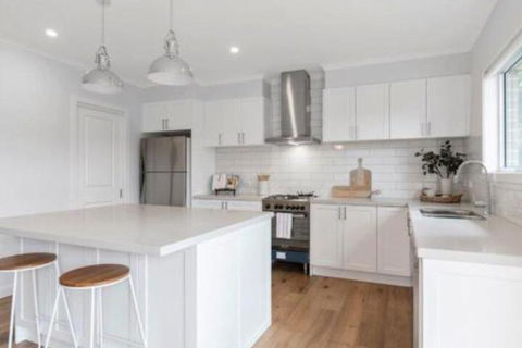 Coastal Luxury Retreat - Queensland Tourism 0