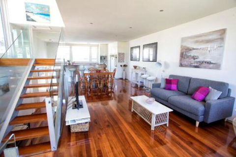 BELLA CASA - QLD Tourism 0