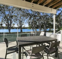 Stunning River House 51 Hilton Esplanade - QLD Tourism