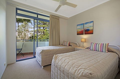 Stunning Views Great Location Sunshine Beach! Unit 1 Vista Pacific 12 Bryan Street - Queensland Tourism 3