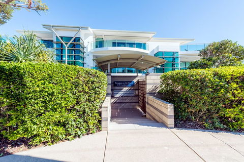 Stylish Beach Side Apartment Unit 5 33 Lorikeet Drive - Queensland Tourism 0