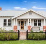 Inis Mor NEW LISTING in the heart of Apollo Bay - Queensland Tourism