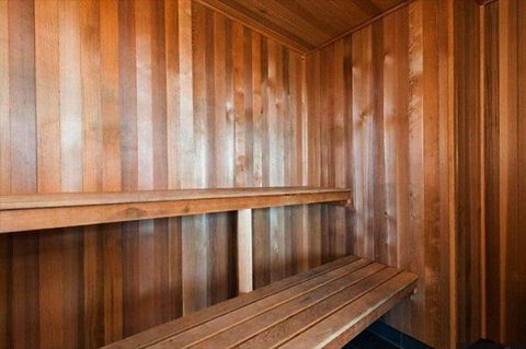 CENTRAL CBD EXEC STUNNING VIEW WIFI NETFLIX WINE - QLD Tourism 5