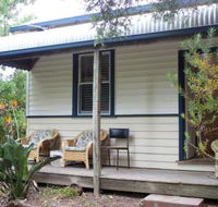 The Old Cottage at Cowes - QLD Tourism