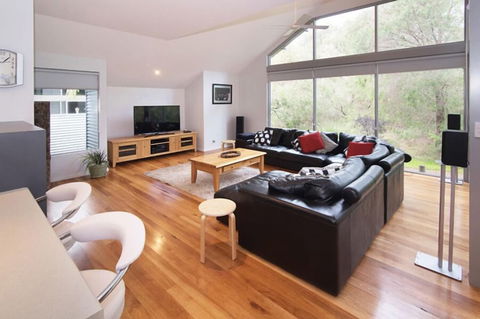 Peppy Tree House - Queensland Tourism 3