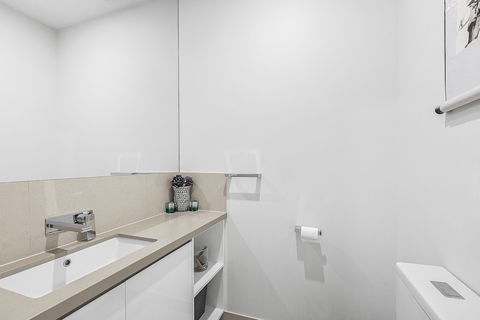 BOUTIQUE STAYS - Edinburgh Place - Queensland Tourism 0