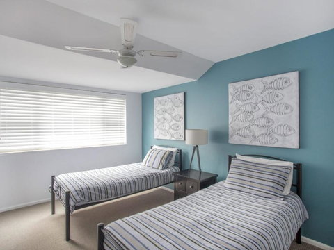 Beach Rd 24 Mollymook - QLD Tourism 1