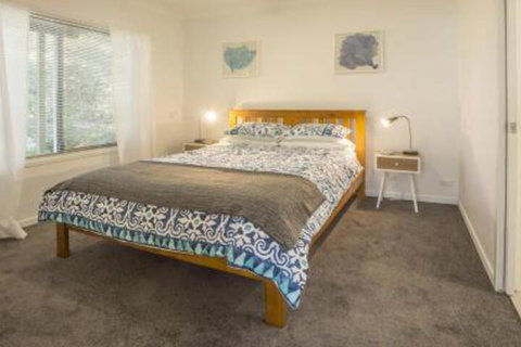 Clyde Studio 53 Mollymook - QLD Tourism 4