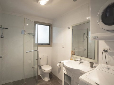 Mitchell Pde 116 - QLD Tourism 1