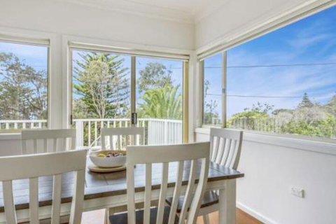 Mitchell Pde 71 Mollymook - QLD Tourism 6