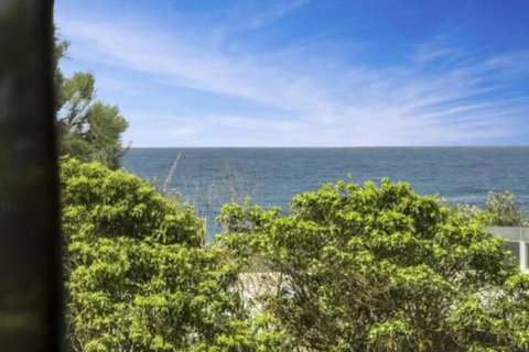 Mitchell Pde 71 Mollymook - QLD Tourism 2