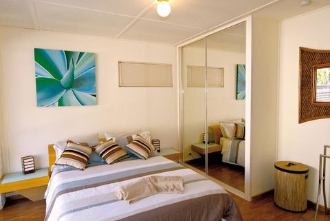 Blue Wren Beach House - QLD Tourism 5