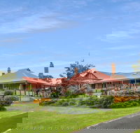 Magnificent Cotillion by Your Innkeeper - Queensland Tourism