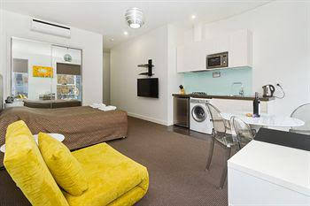 Zara Apartments - QLD Tourism 0