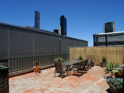 Highlander Apartments - QLD Tourism 1