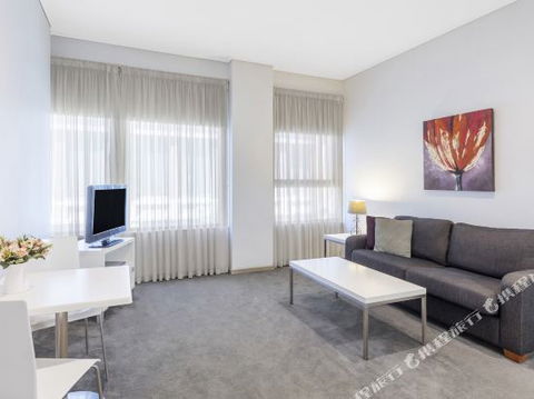 Highlander Apartments - QLD Tourism 0