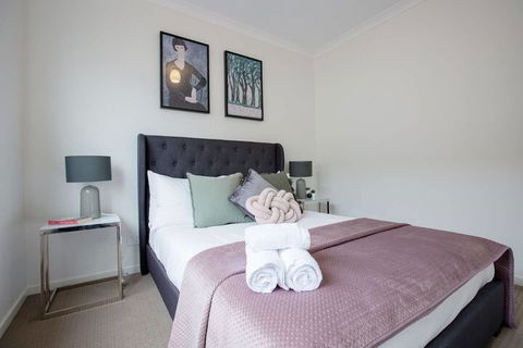 108spacious Point Cook Estate4br2btdoublegarage - Queensland Tourism 6