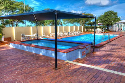 Oceanfront In Surfers Paradise Retreat - Queensland Tourism 2