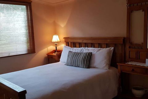 Heysen's Rest Bed & Breakfast - Queensland Tourism 6