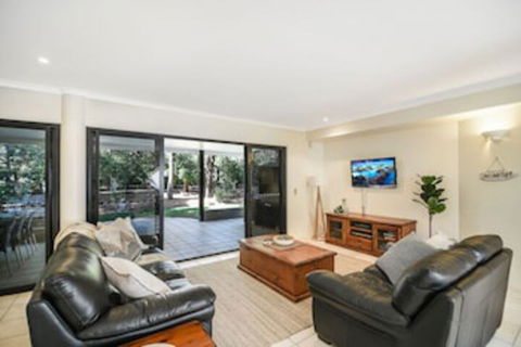 Home Away From Home, 38 Redwood Avenue, Marcus Beach, Noosa Area - Queensland Tourism 0