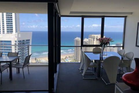 Circle On Cavill Luxury 2 Bedroom Ocean Views - Queensland Tourism 0