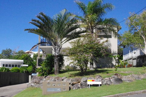 Unit 2 At 4 Pelican Street, Peregian Beach, Noosa Area - Queensland Tourism 1