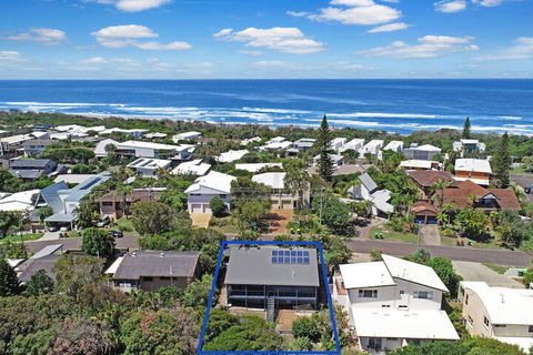 Allamanda Sands - 23 Oriole Avenue - Queensland Tourism 1
