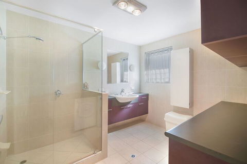 Unit 3 At 4 Pelican Street, Peregian Beach, Noosa Shire - Queensland Tourism 2