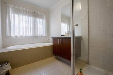 Lightful Charming House With Free Parking - Queensland Tourism 6