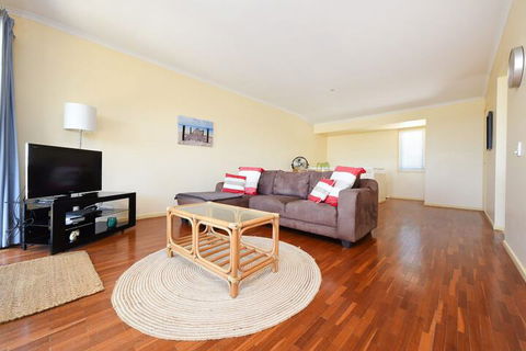 Sunbright 2/5 Petrel Street - Queensland Tourism 6