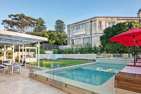 Vaucluse Manor H327 - QLD Tourism 1