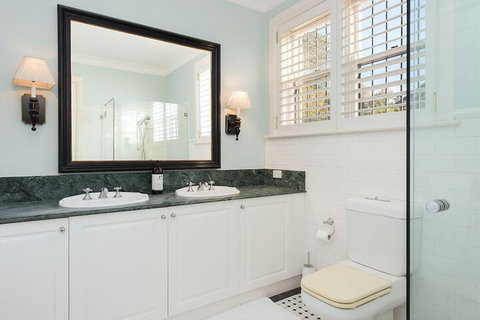 Vaucluse Manor H327 - QLD Tourism 7