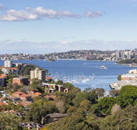 2 Bdrm North Sydney with harbour views - Queensland Tourism