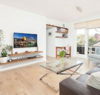 Bondi Beach Getaway - QLD Tourism
