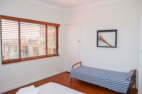 2 Bedroom Apartment With Ocean Views - QLD Tourism 1