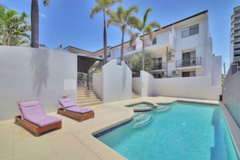 Airtrip Apartment On Russell St - Queensland Tourism 0