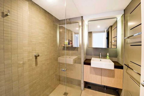Boutique Bondi 1 Bedroom Apartment - QLD Tourism 4