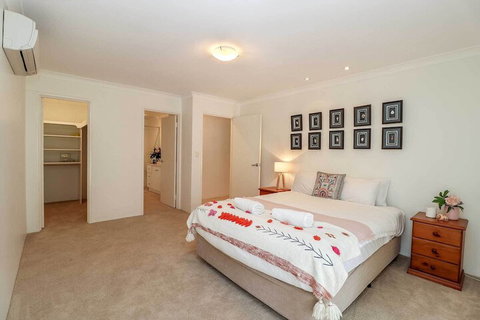 Seabreeze House - QLD Tourism 6