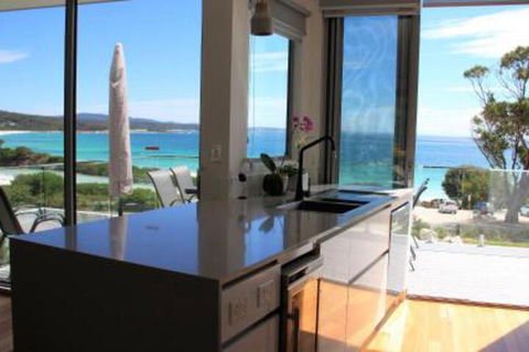 BEACHHOUSE BINALONG Luxury Waterfront Holiday House At Bay Of Fires - QLD Tourism 4